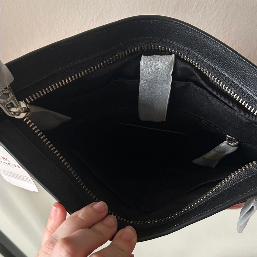 Coach crossbody NEW - Picture 13 of 16